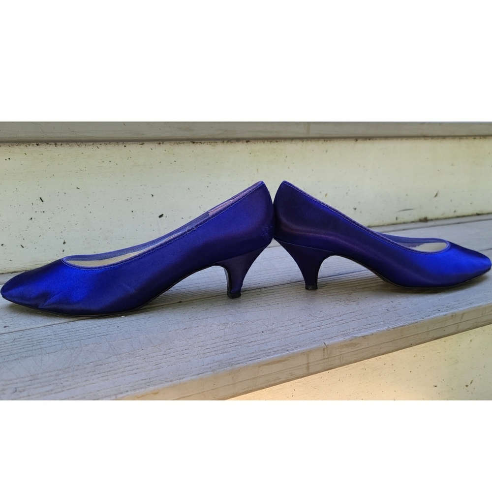 Purple/Royal Round Toe Kitten Heels Size 8